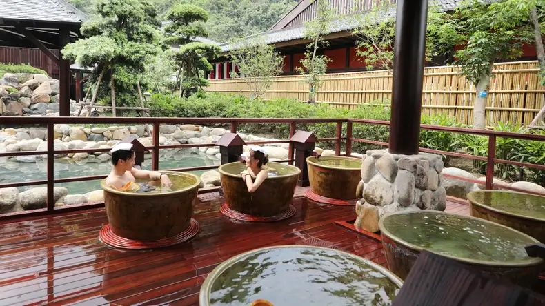 Yoko Onsen Quang Hanh với trải nghiệm tắm khoáng chuẩn Nhật.